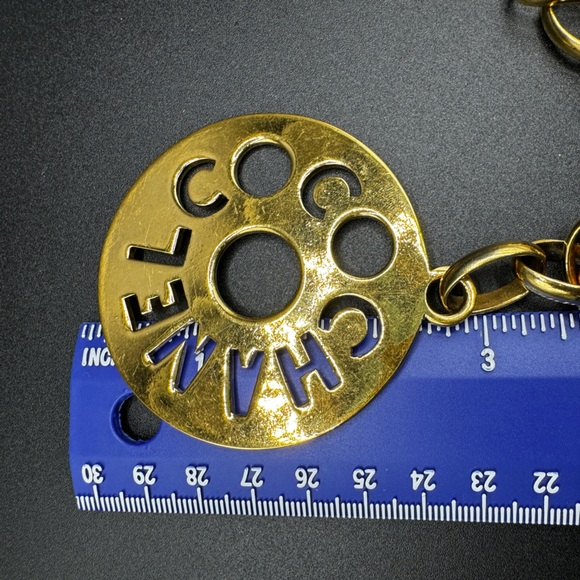 LOT 1431 24K gold plated CHANEL vintage necklace/belt chain with huge pendant - Picture 11 of 15